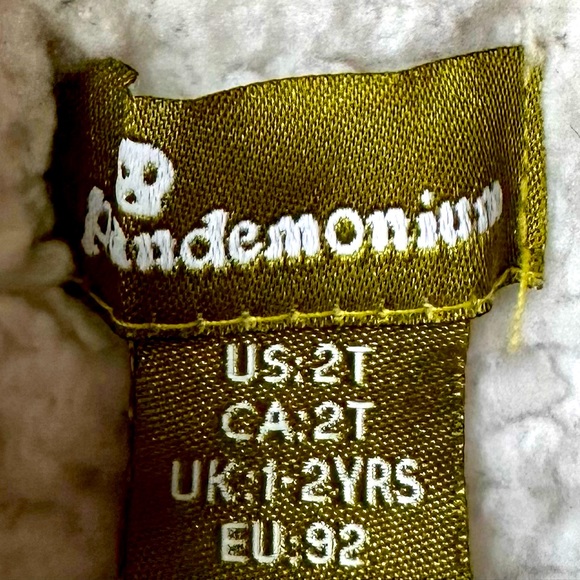 🏴󠁧󠁢󠁳󠁣󠁴󠁿🐑 Pandemonium Brand purchased in Scotland - Warm jacket size 2T - Picture 4 of 4